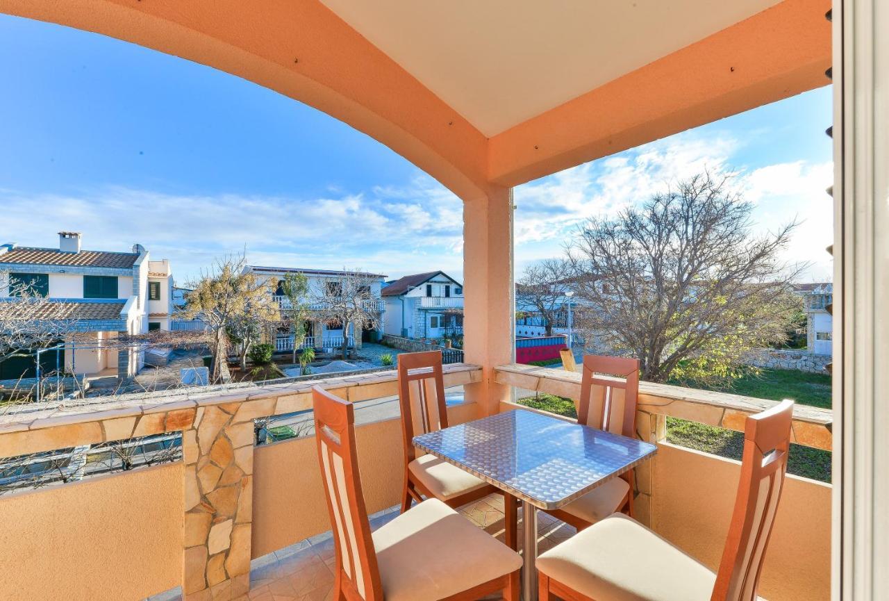Apartmani Vugec Vir Exterior foto